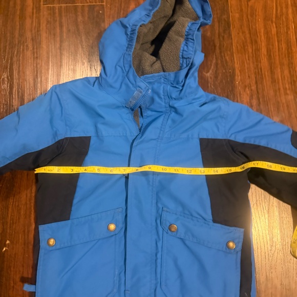 Boys Lands End Winter Coat grow a long medium - Picture 3 of 10